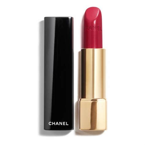 A glimpse at the lips: Chanel's Rouge Allure in Palpitante (102)